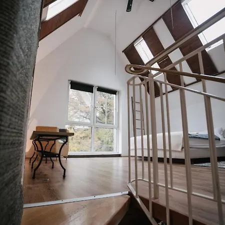 Eigenes Maisonettehaus In Idyllischer Lage Mit Balkon, Nahe Messe, 24h Self-check In, Gratis Parken Nyaraló Schwabach