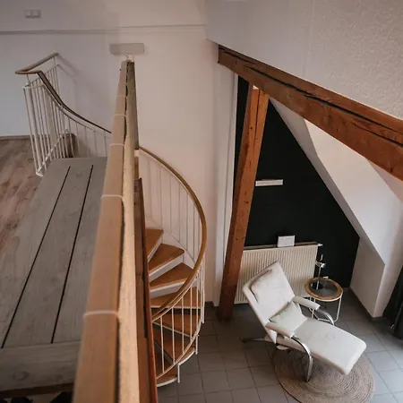 Eigenes Maisonettehaus In Idyllischer Lage Mit Balkon, Nahe Messe, 24h Self-check In, Gratis Parken Nyaraló