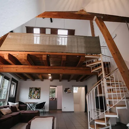 Eigenes Maisonettehaus In Idyllischer Lage Mit Balkon, Nahe Messe, 24h Self-check In, Gratis Parken Nyaraló