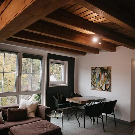 Eigenes Maisonettehaus In Idyllischer Lage Mit Balkon, Nahe Messe, 24h Self-check In, Gratis Parken Nyaraló Schwabach