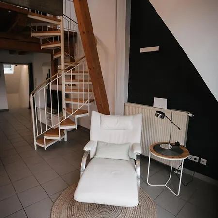 Eigenes Maisonettehaus In Idyllischer Lage Mit Balkon, Nahe Messe, 24h Self-check In, Gratis Parken