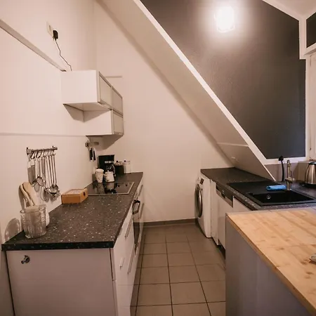 Eigenes Maisonettehaus In Idyllischer Lage Mit Balkon, Nahe Messe, 24h Self-check In, Gratis Parken * Schwabach