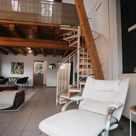 Eigenes Maisonettehaus In Idyllischer Lage Mit Balkon, Nahe Messe, 24h Self-check In, Gratis Parken Schwabach