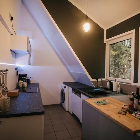 Eigenes Maisonettehaus In Idyllischer Lage Mit Balkon, Nahe Messe, 24h Self-check In, Gratis Parken * Σβάμπαχ