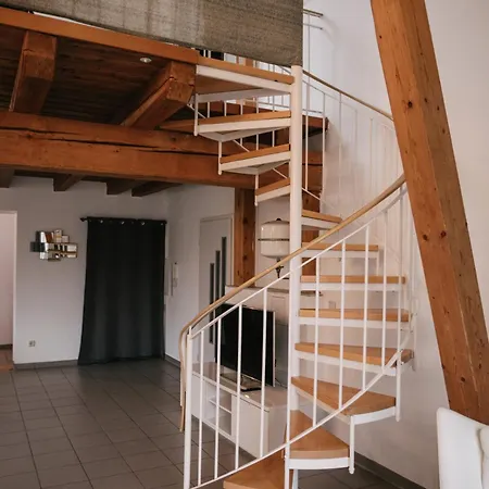 Eigenes Maisonettehaus In Idyllischer Lage Mit Balkon, Nahe Messe, 24h Self-check In, Gratis Parken Σβάμπαχ