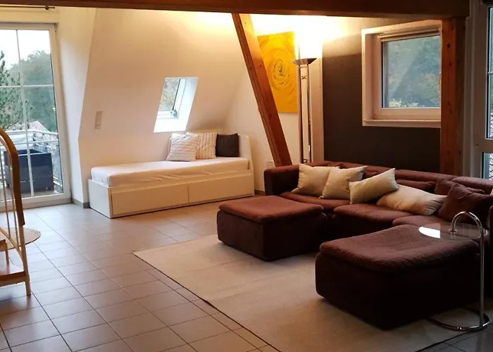 Eigenes Maisonettehaus In Idyllischer Lage Mit Balkon, Nahe Messe, 24h Self-check In, Gratis Parken