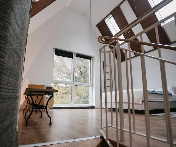Eigenes Maisonettehaus In Idyllischer Lage Mit Balkon, Nahe Messe, 24h Self-check In, Gratis Parken Hébergement de vacances Schwabach