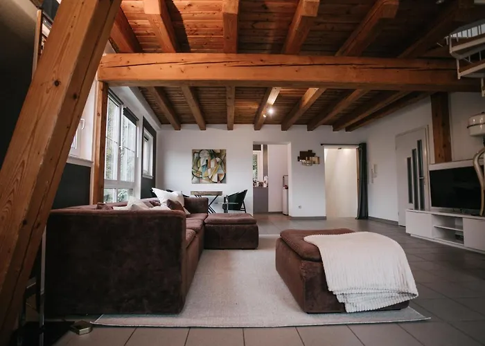 Eigenes Maisonettehaus In Idyllischer Lage Mit Balkon, Nahe Messe, 24h Self-check In, Gratis Parken Hébergement de vacances *